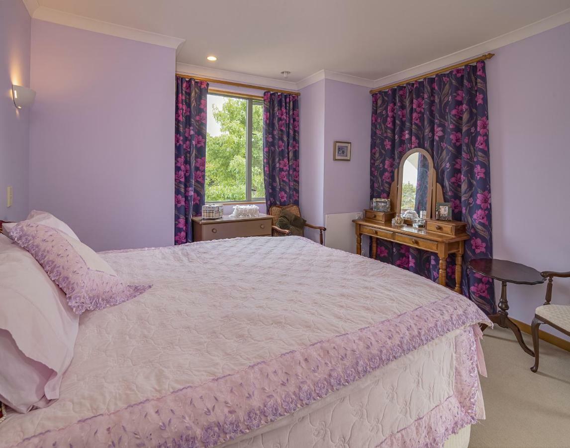 Shamrock Garden B&B Airport Крайстчёрч Экстерьер фото